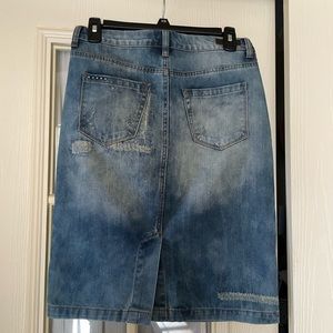 Blank NYC Denim mini skirt size 26. Only worn twice, like new